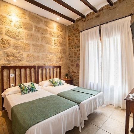 Hostal Tres Molins Jesus Pobre Екстер'єр фото
