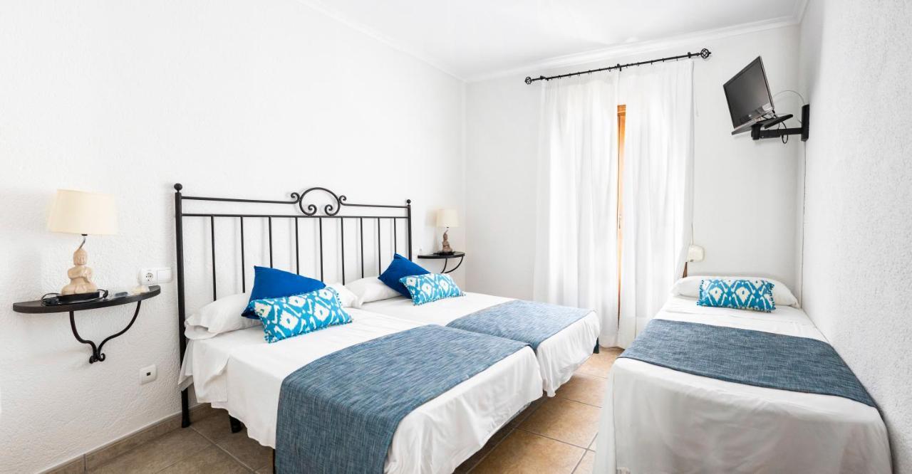 Hostal Tres Molins Jesus Pobre Екстер'єр фото