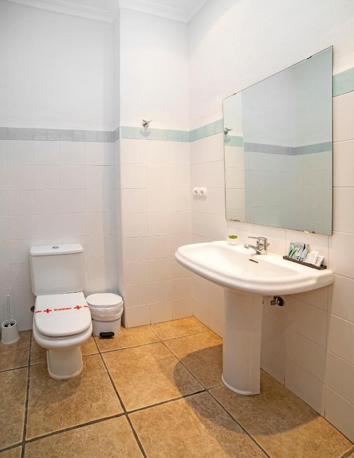 Hostal Tres Molins Jesus Pobre Екстер'єр фото